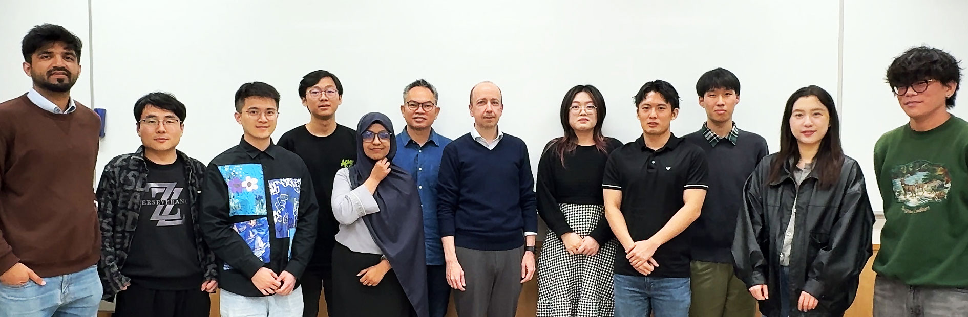 Group photo of the laboratory in 2026